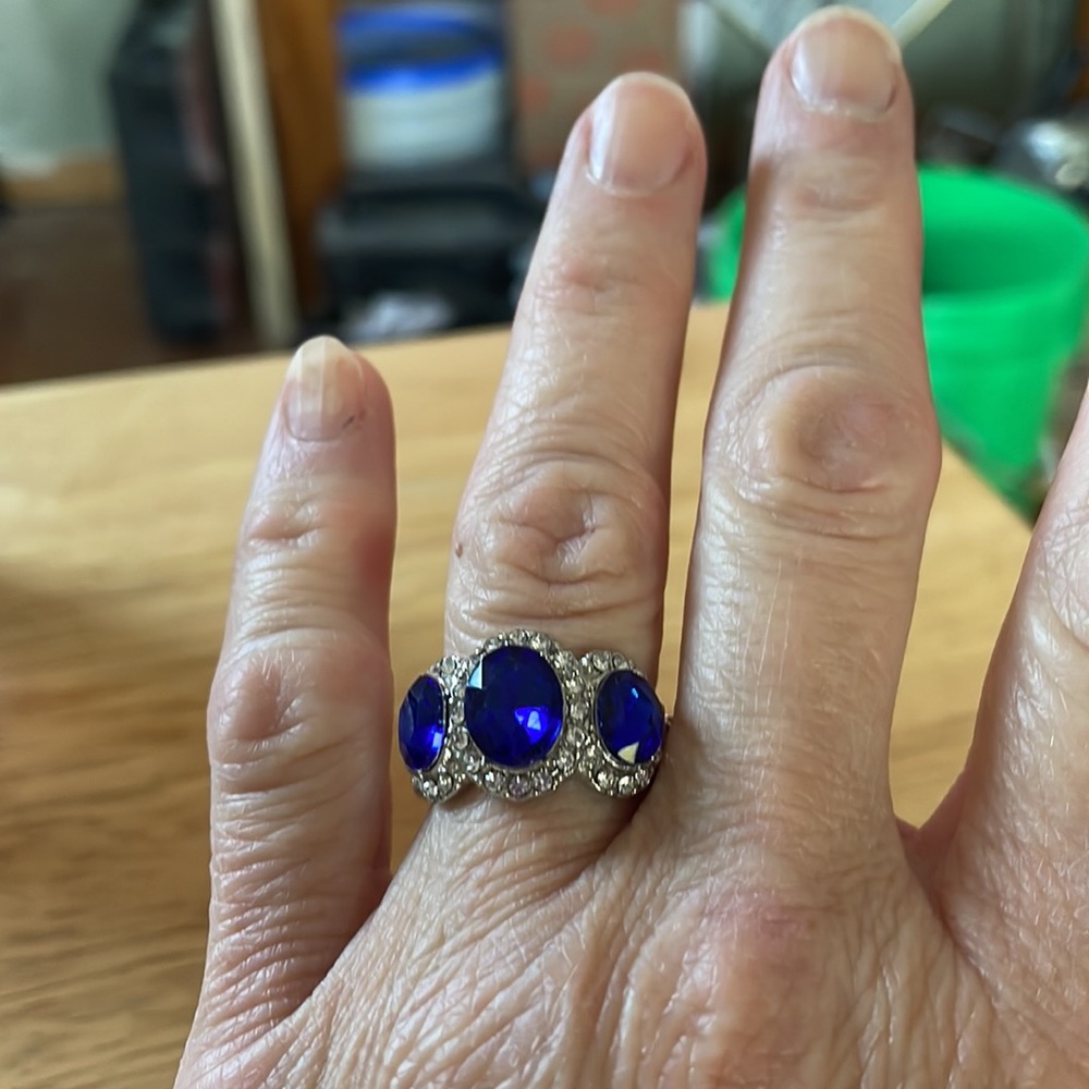 Ring - Picture 4 of 4